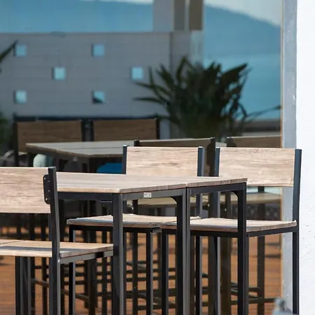Hotel Durrueli & 4*