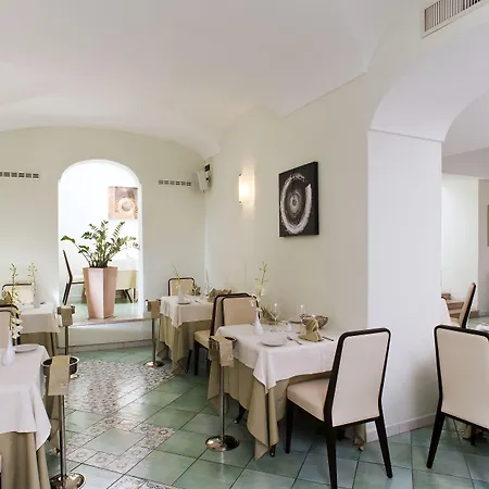 Durrueli & Szálloda Ischia