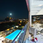 Durrueli & מלון 4*