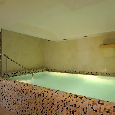 Durrueli & 4* Isquia