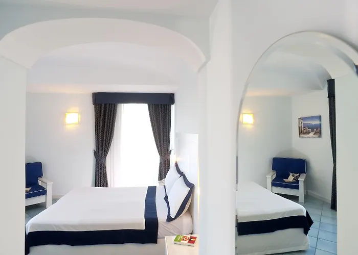 Durrueli & Hotel Ísquia