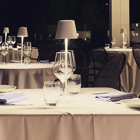 Otel Durrueli & 4*